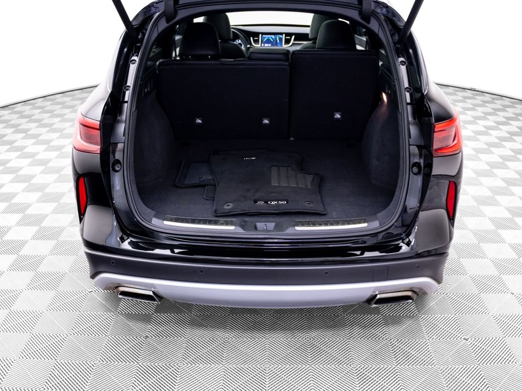 Used 2019 Black Obsidian INFINITI ESSENTIAL image 38