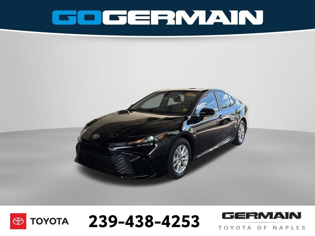 2025 Toyota Camry LE Hybrid's photo