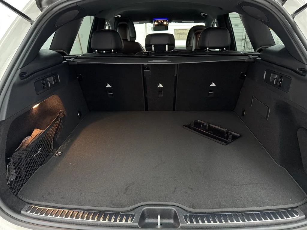Used 2026 White Mercedes-Benz GLC 300 image 23