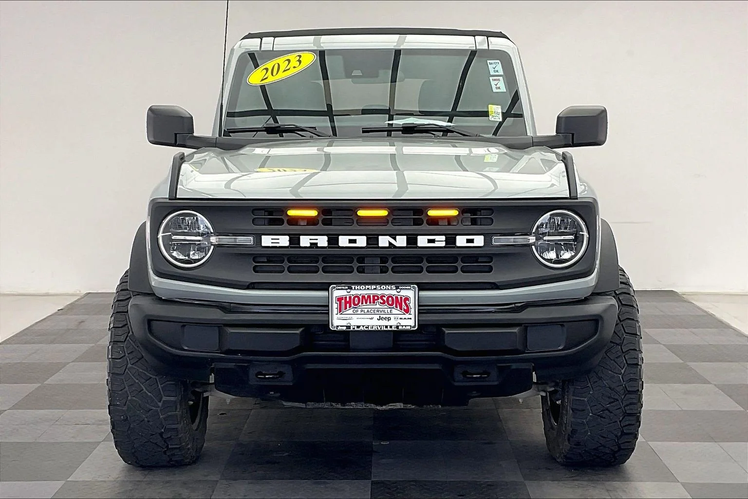 Vehicle Image 2