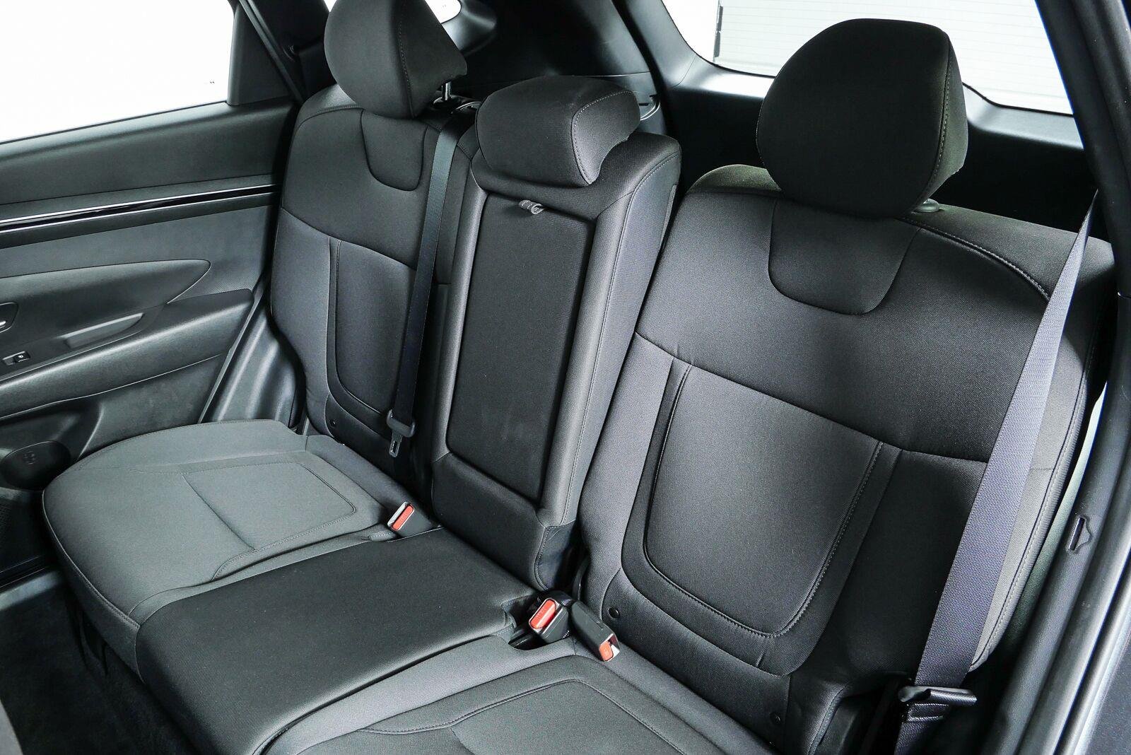Used 2023 Portofino Gray Hyundai SE image 16