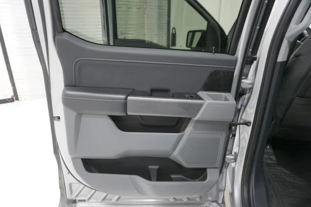 Used 2021 SILVER Ford XLT image 19
