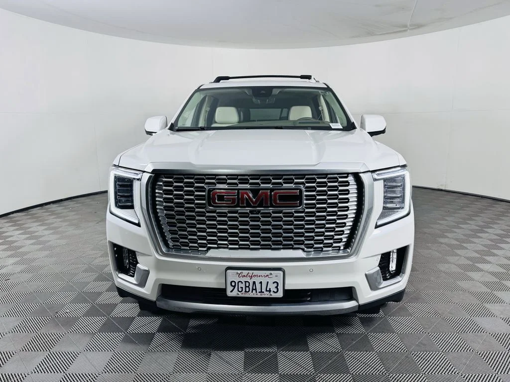 Used 2023 White GMC Denali image 3