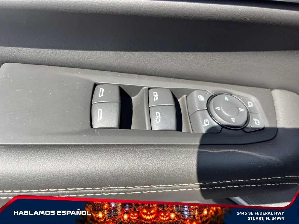 New 2026 Onyx Black GMC Elevation image 13