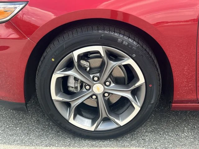 Used 2024 Red Chevrolet LT image 39