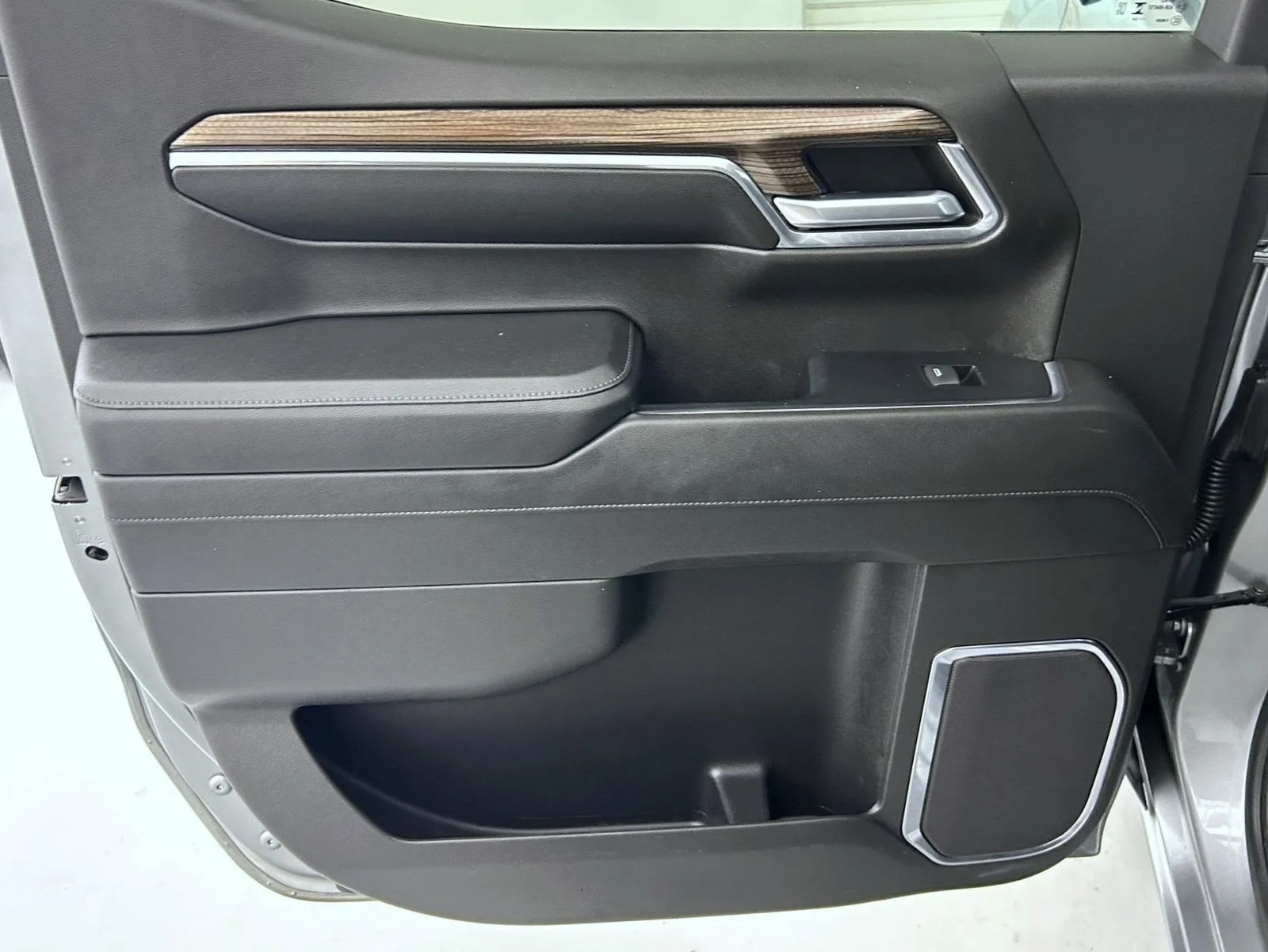 Used 2024 Gray Chevrolet RST image 20