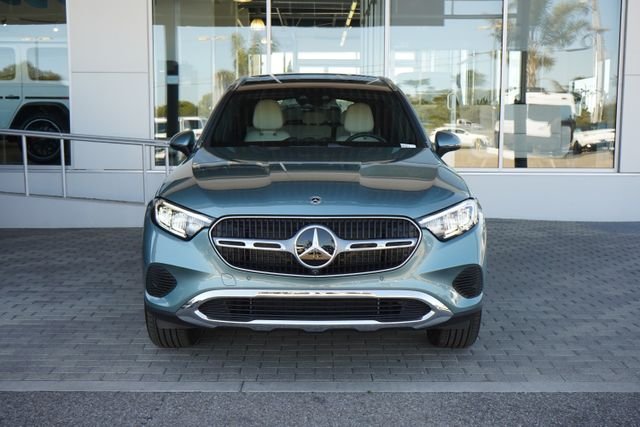 New 2026 Verde Silver Metallic Mercedes-Benz GLC 300 image 3