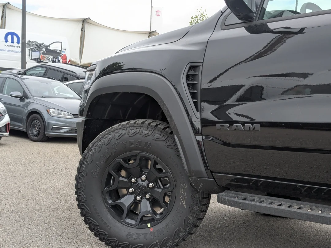New 2026 Black RAM RHO - - 3.0L Hurricane HO Twin-Turbo - Level 1 Equip Grp - 19-Spkr HK Audio - Vented Seats & More! image 9