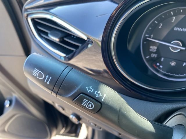 Used 2023 Black Buick Select image 20