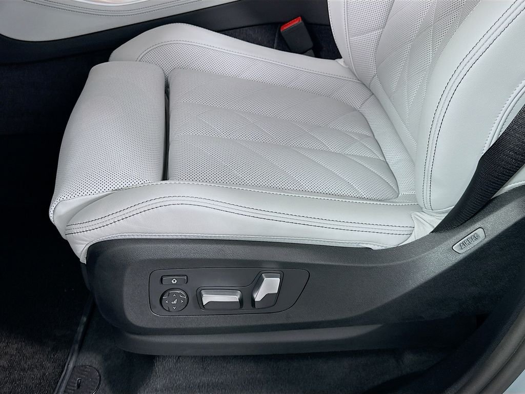 New 2026 Brooklyn Grey Metallic BMW sDrive40i image 21