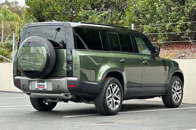 New 2026 Woolstone Green Land Rover S image 5