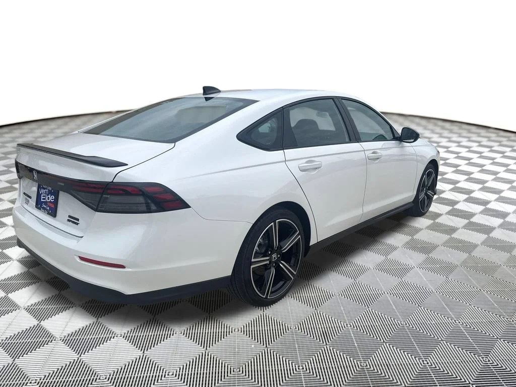 New 2026 Platinum White Pearl Honda Sport image 5