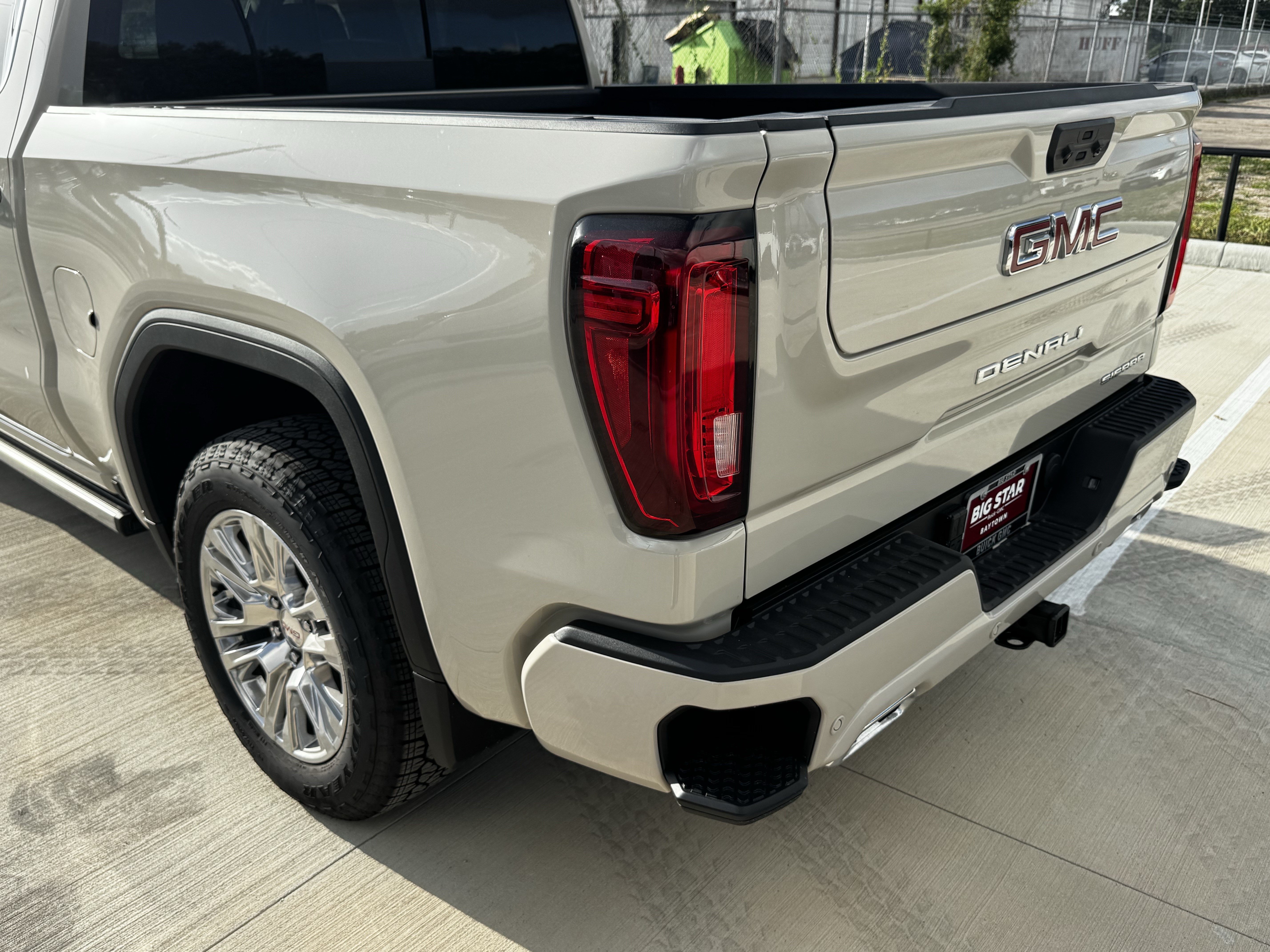 2026 GMC Sierra 1500 Denali - Photo 7