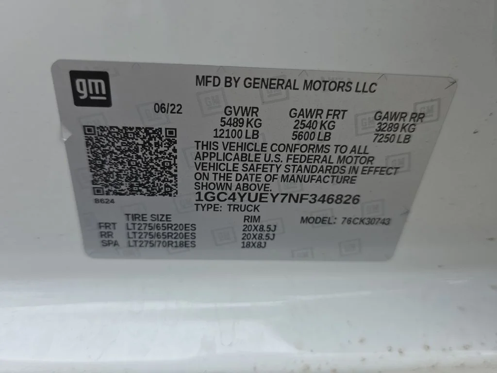 Used 2022 White Chevrolet LTZ image 21
