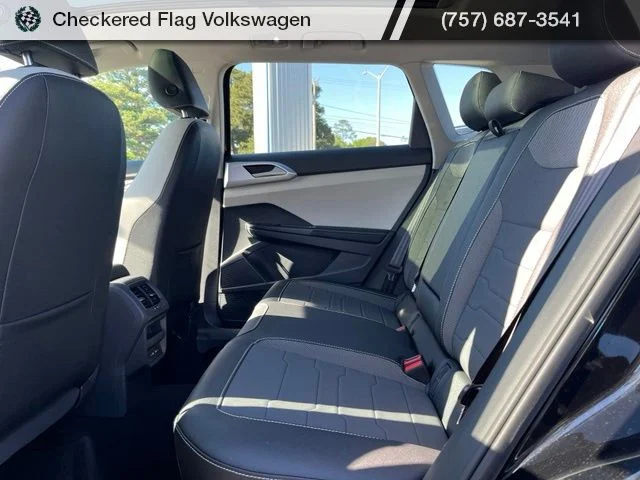 New 2026 Black Volkswagen 1.5T SE image 25