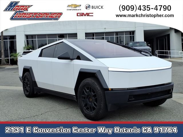 2024 Tesla Cybertruck All-Wheel Drive's photo