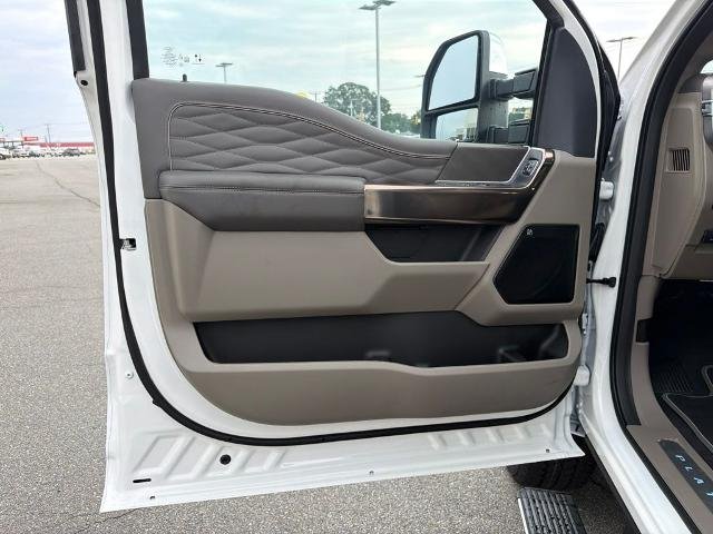 New 2026 Star White Metallic Tri-Coat Ford F-250® Platinum® image 12