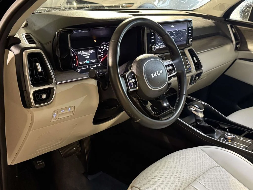 Used 2022 Black Kia S image 2