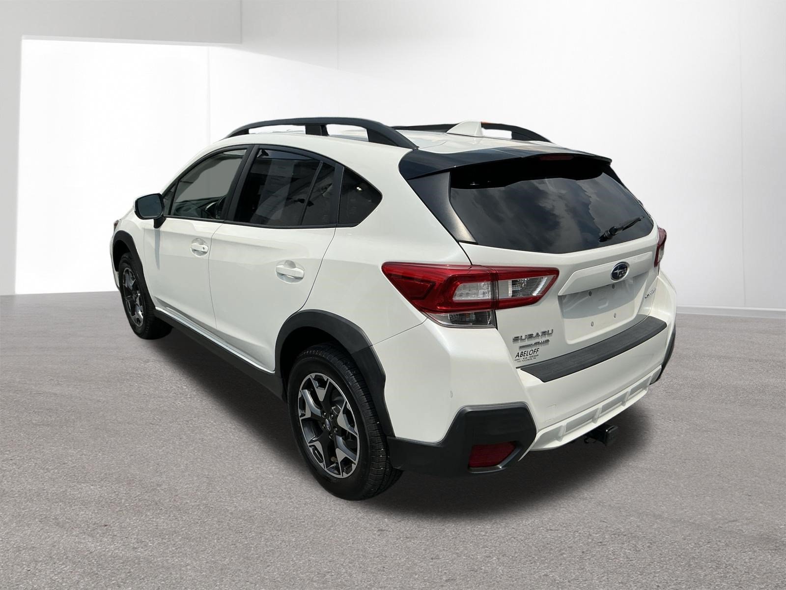 Used 2019 Crystal White Pearl Subaru Premium image 5