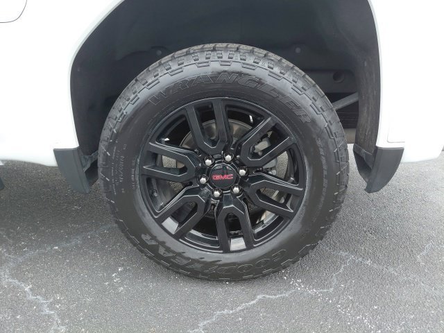 Used 2024 Summit White GMC Elevation image 10