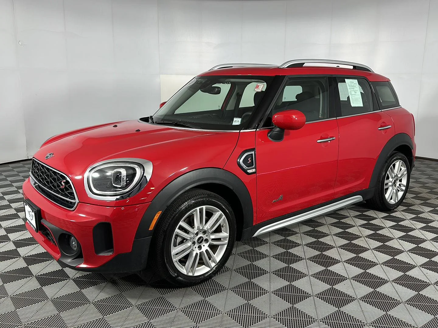 Used 2024 Chili Red MINI Cooper S image 4