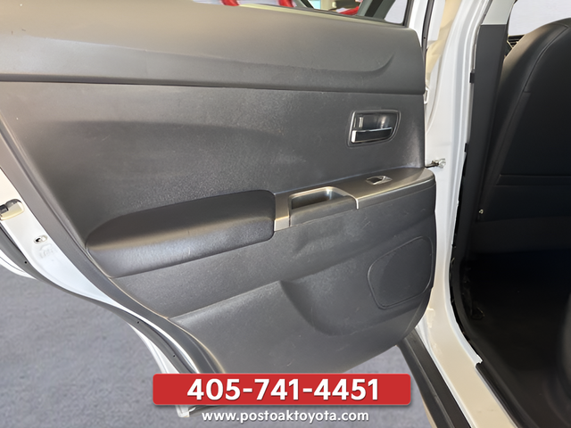 Used 2023 White Mitsubishi 2.0 LE image 26