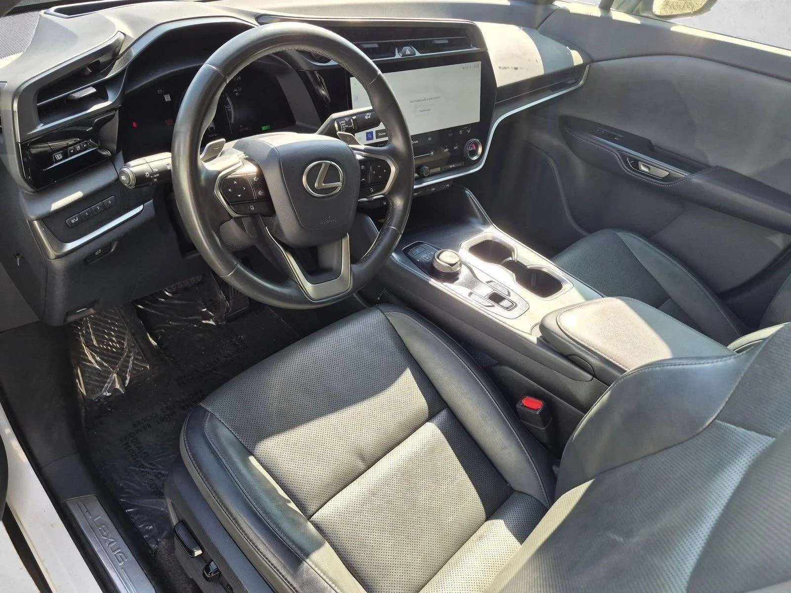 Used 2023 Eminent White Pearl Lexus RZ 450e Premium image 10