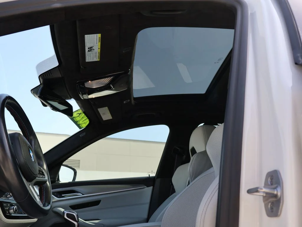 Used 2023 Alpine White BMW Base image 42