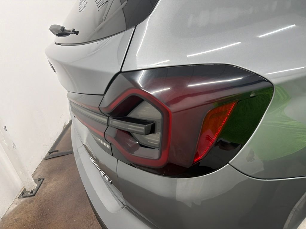 Used 2023 Gray BMW xDrive30i image 12