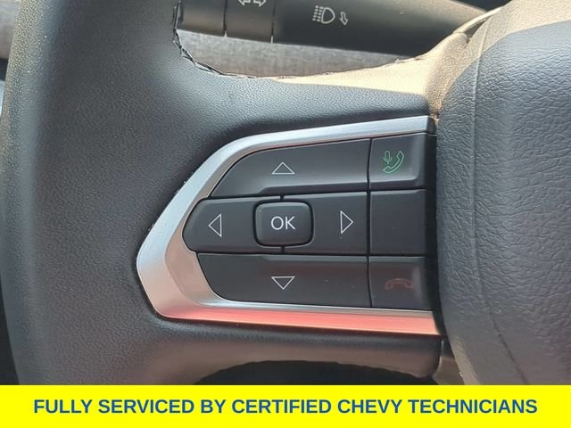 Used 2024 Red Jeep Latitude image 27