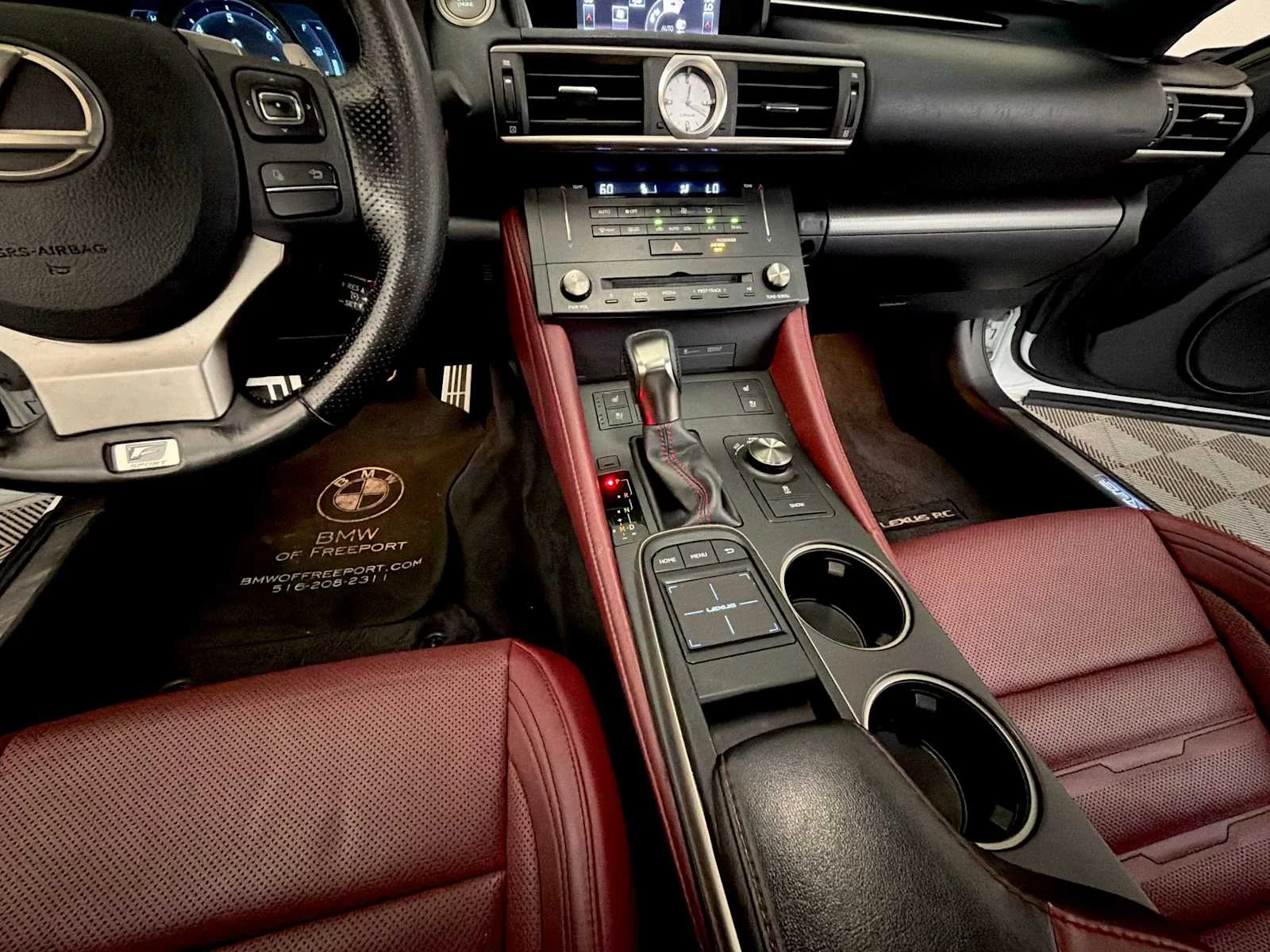 Used 2017 Ultra White Lexus  image 18
