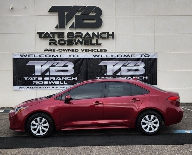 2022 Toyota Corolla LE photo 3