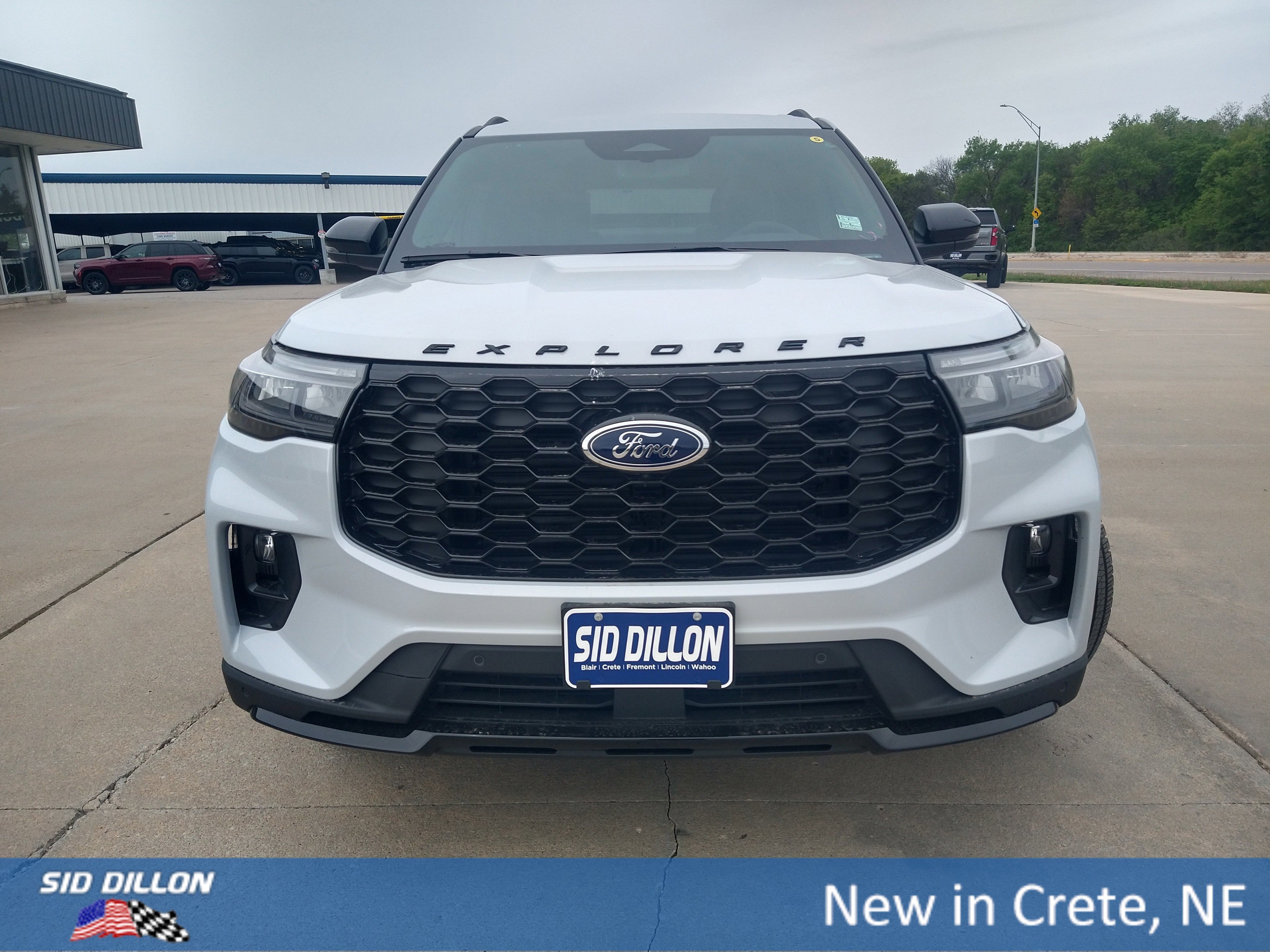 New 2026 Space White Metallic Ford ST-Line image 15