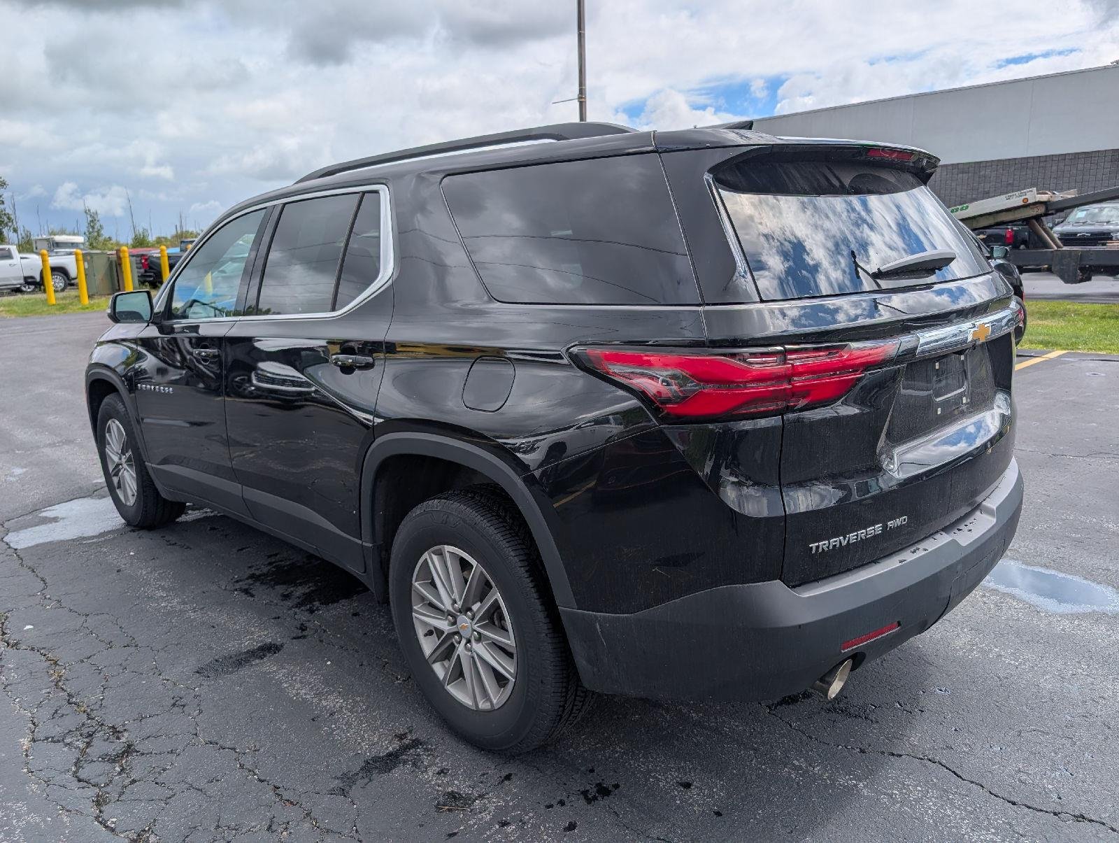 Used 2023 Mosaic Black Metallic Chevrolet LT Cloth image 5