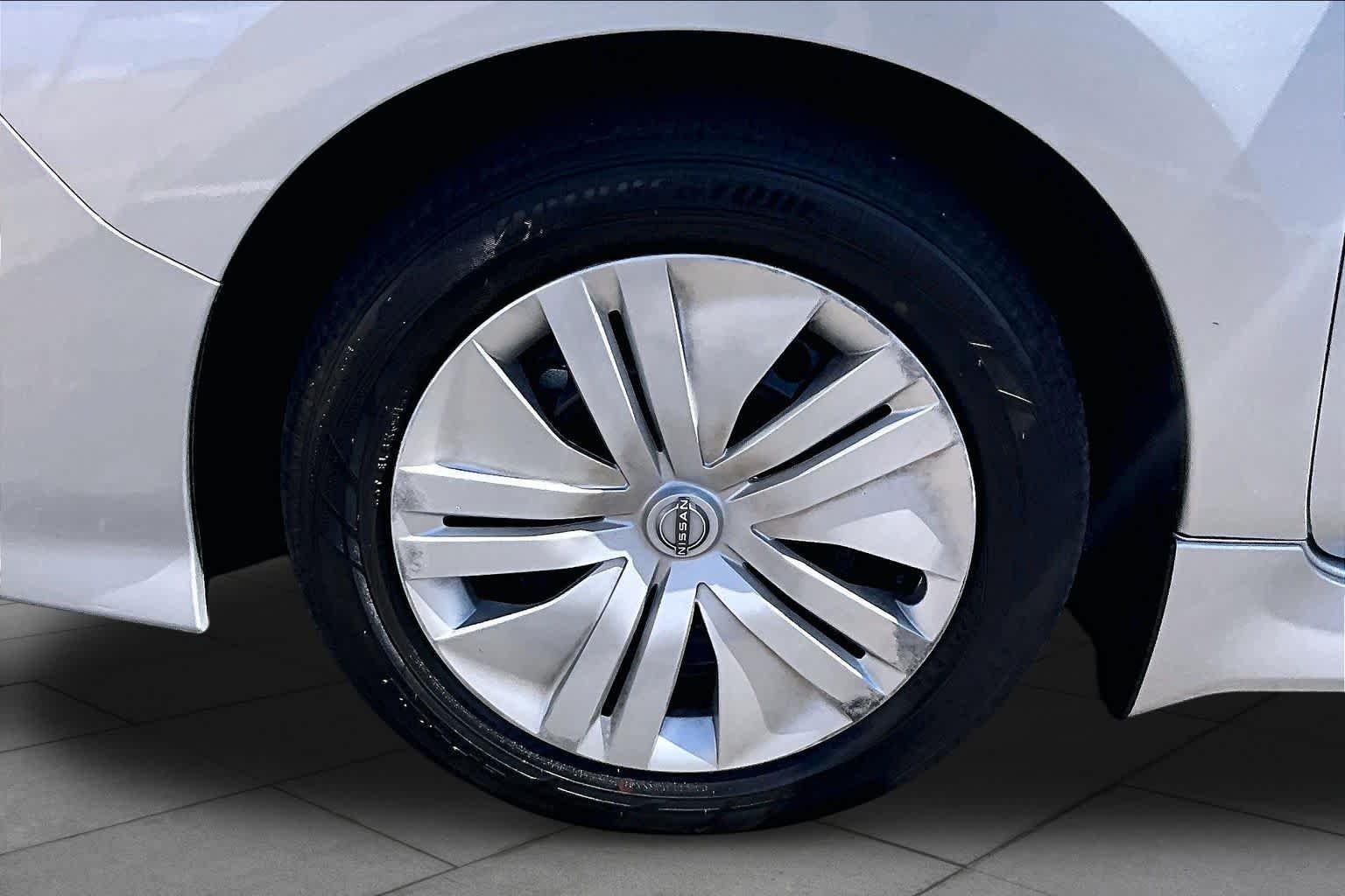 Used 2025 Brilliant Silver Metallic Nissan S image 9