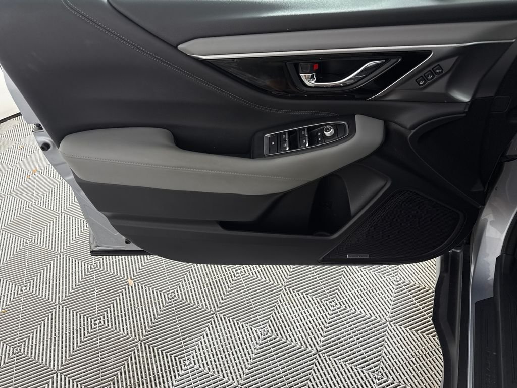 2020 Subaru Outback Limited - Photo 10