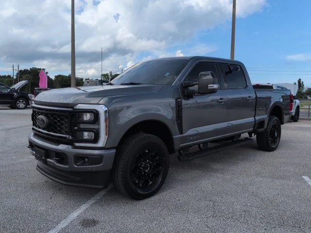 Used 2025 Gray Ford Lariat image 8