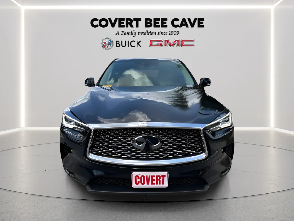 Used 2024 Black INFINITI LUXE image 3