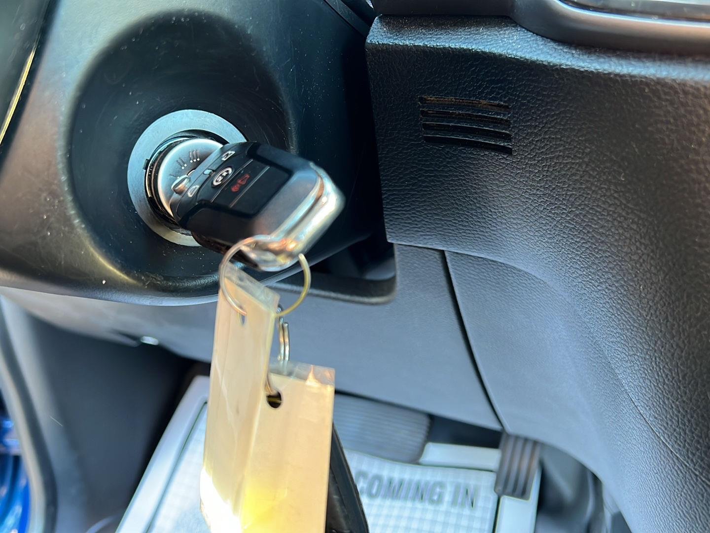 Used 2019 Lightning Blue Ford XLT image 15
