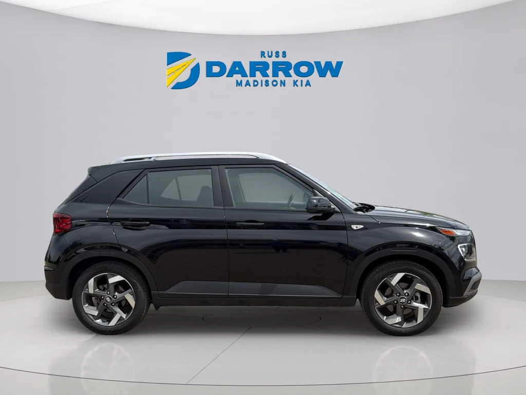 Used 2024 Onyx Black Hyundai SEL image 6
