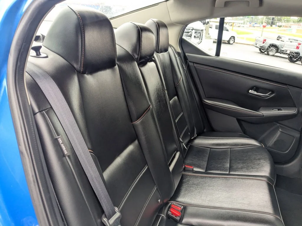 Used 2021 Electric Blue Metallic Nissan SR image 27