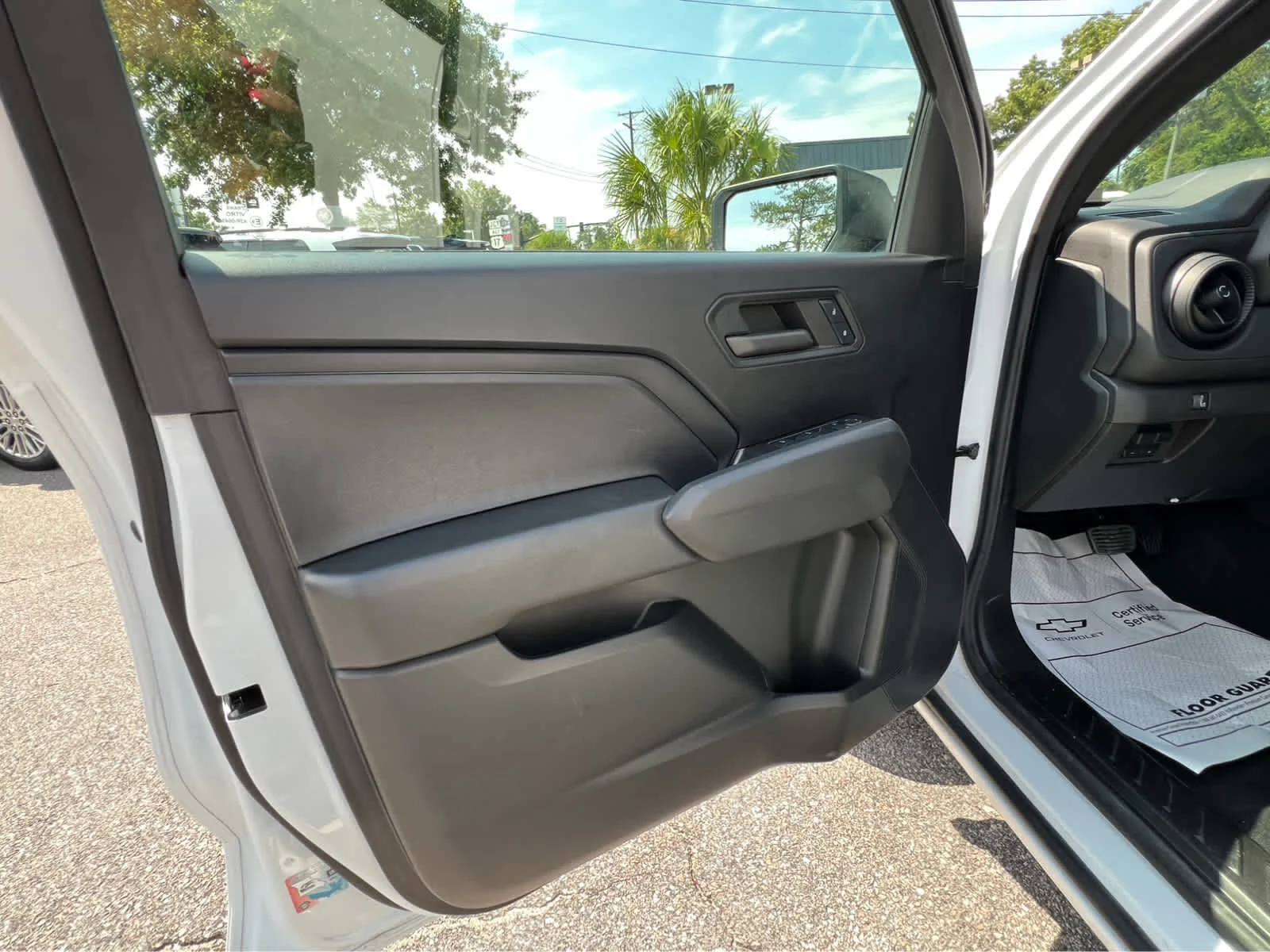 Used 2024 Summit White Chevrolet WT image 9