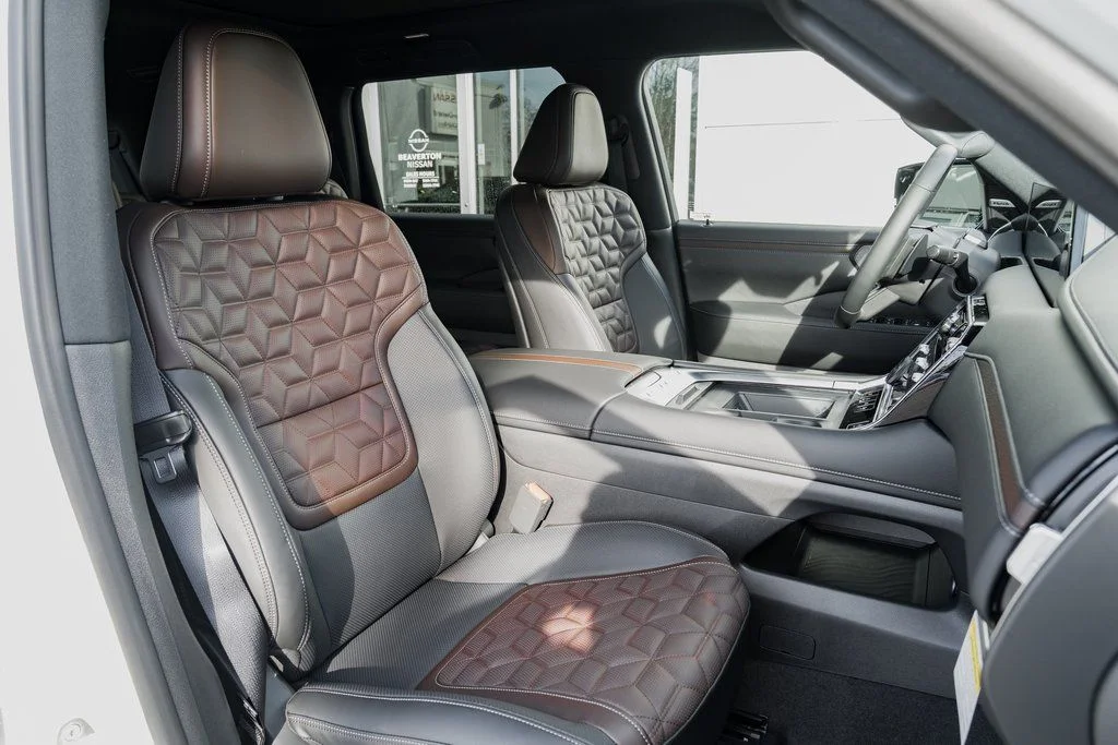 New 2026 Aspen White TriCoat Nissan Platinum image 26