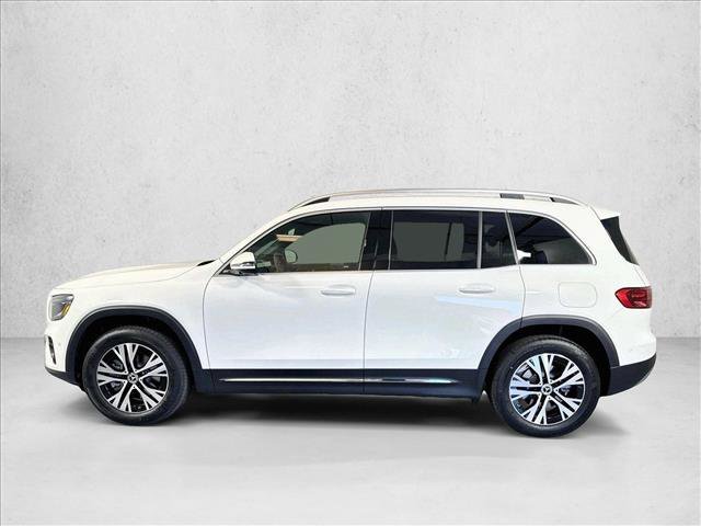 New 2026 Polar White Mercedes-Benz GLB 250 image 37