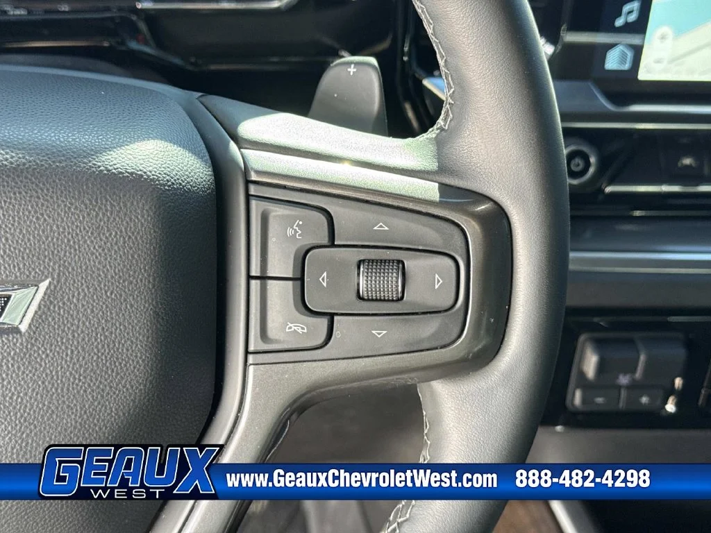 Used 2025 Black Chevrolet High Country image 36
