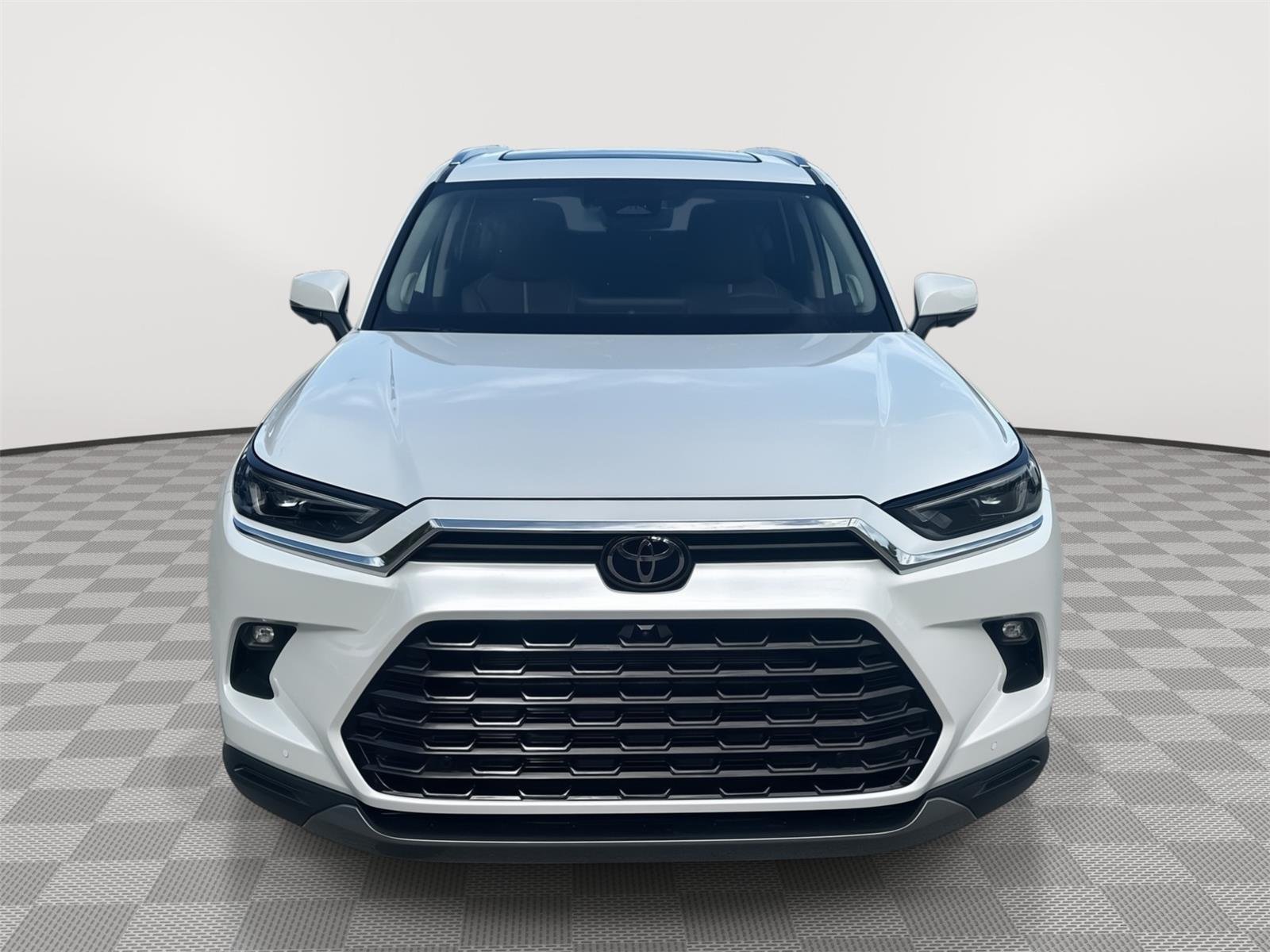 New 2026 Wind Chill Pearl <sup>1</sup> Toyota  Platinum image 2