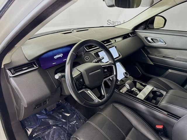 Used 2021  Land Rover S image 10