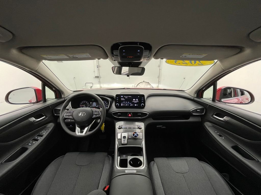 Used 2023 Calypso Red Hyundai SE image 3