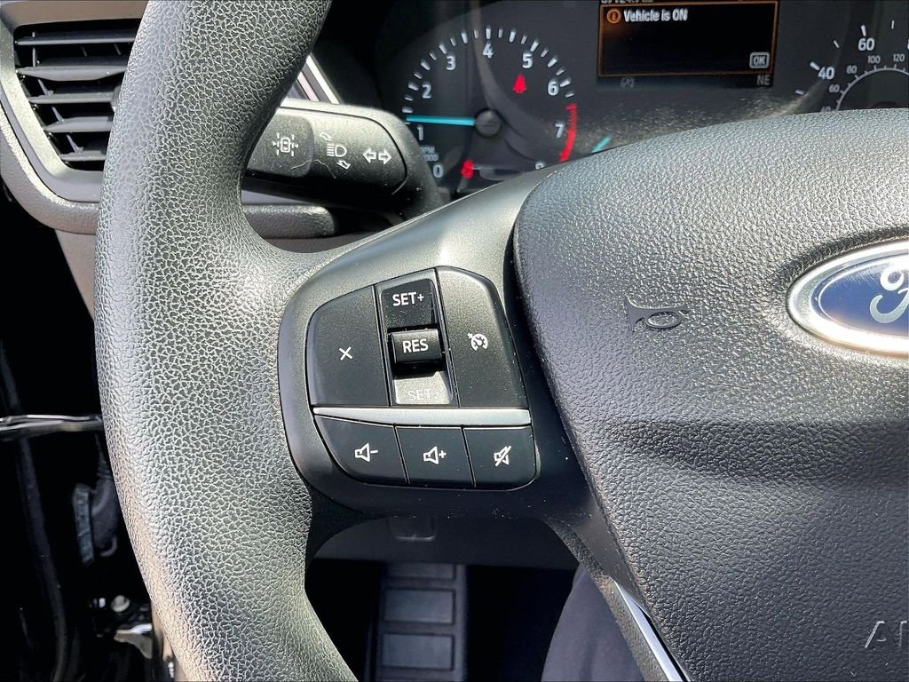 Used 2022 Black Ford SE image 22