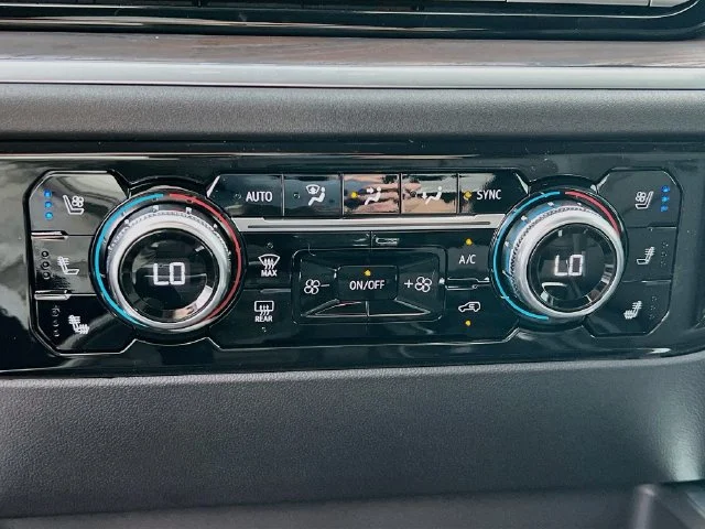 New 2026 Summit White GMC SLT image 11